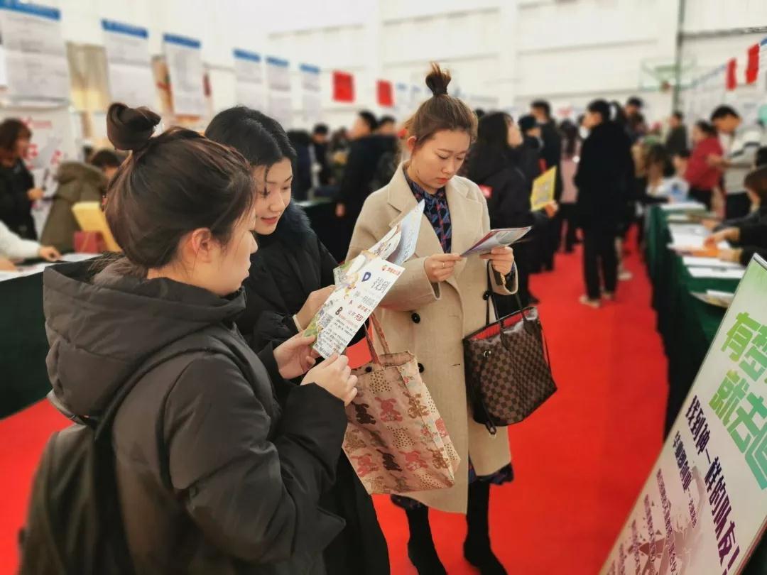 6cb08945752d4a7f9612a1491e6c73e8.jpg 6cb08945752d4a7f9612a1491e6c73e8.jpg