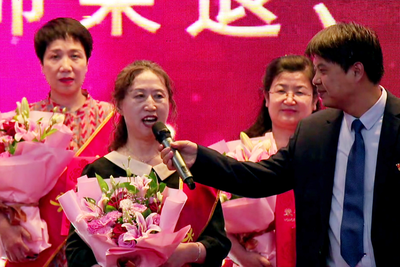 b9232a61379d4eec8b0f16e891d9cf9c.jpg 51.jpg