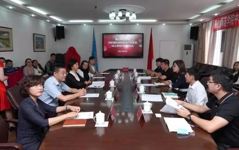 98a102761d8248399394b7a65c83303a.jpg 98a102761d8248399394b7a65c83303a.jpg