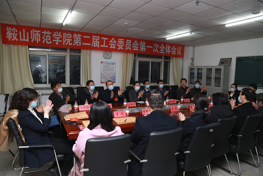 a1d51e8eb2774b2a8960e7818d3eb1f0.jpg a1d51e8eb2774b2a8960e7818d3eb1f0.jpg