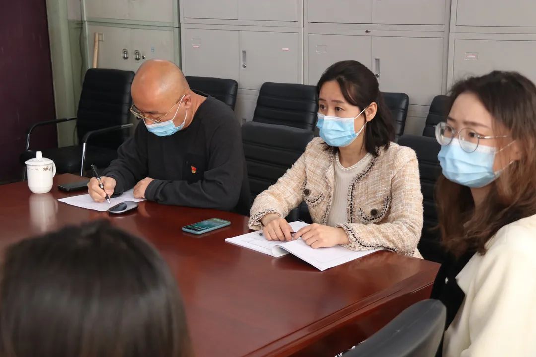 24d4c3d0789b46ea86d5a011f5dfe380.jpg 24d4c3d0789b46ea86d5a011f5dfe380.jpg