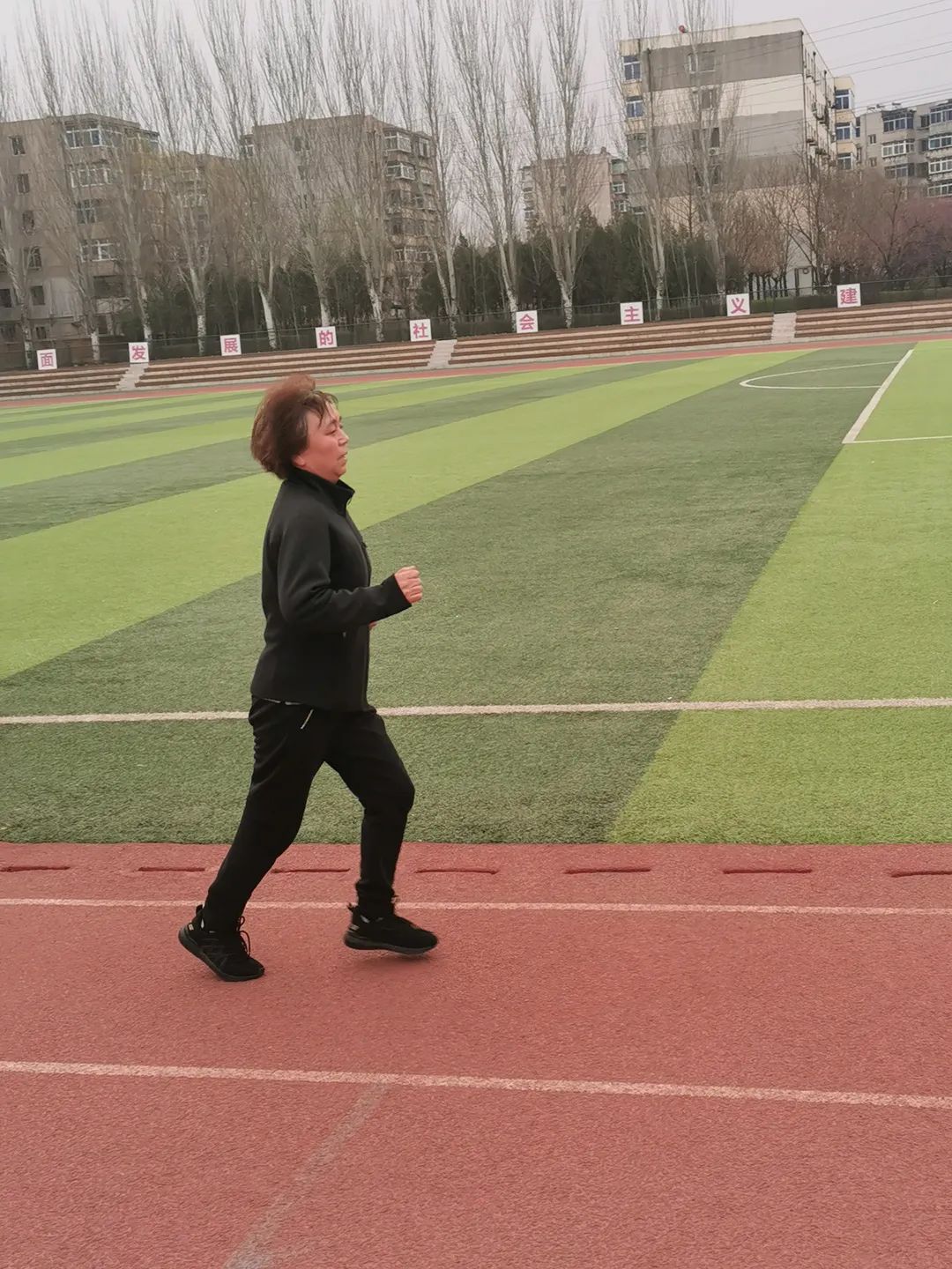 79e9c5f8f75b43bb8a5d33b7ff7aef7c.jpg 79e9c5f8f75b43bb8a5d33b7ff7aef7c.jpg