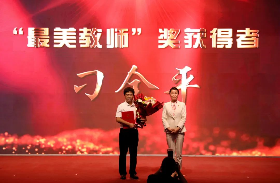 90294fecb86f4bd296c8cc4b43eef421.jpg 90294fecb86f4bd296c8cc4b43eef421.jpg