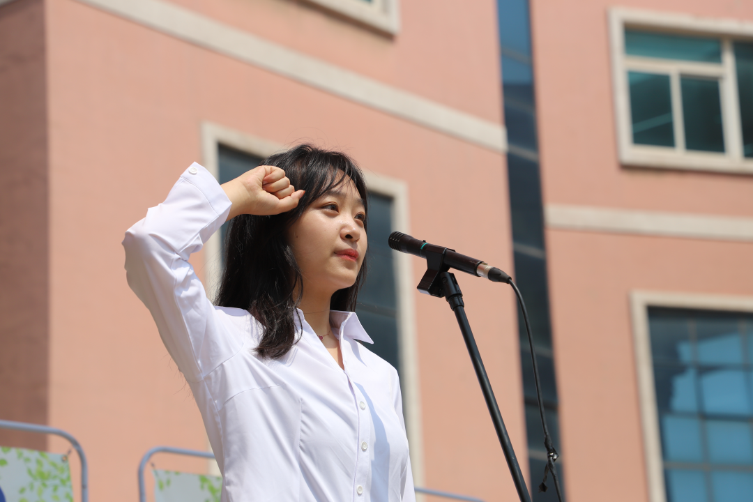 e0458ff504ce45d195ebfd3fdb946bd4.png e0458ff504ce45d195ebfd3fdb946bd4.png