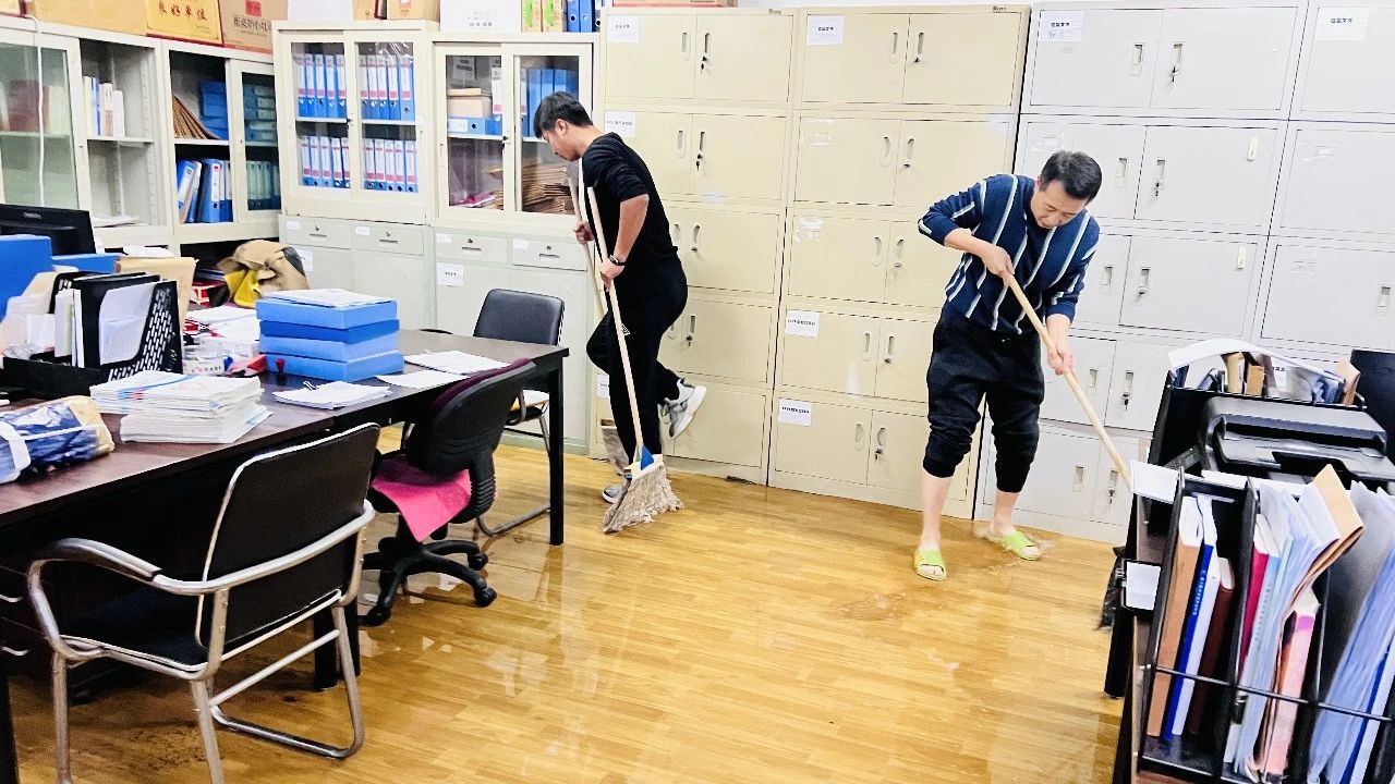 de769ae5806f46d0a6db079e23c5e124.jpg de769ae5806f46d0a6db079e23c5e124.jpg