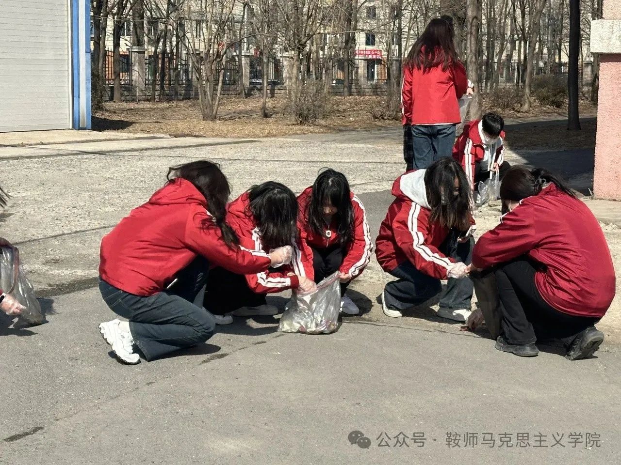 b5923bb4575d4f3ab5f509aed8f24aff.jpg b5923bb4575d4f3ab5f509aed8f24aff.jpg