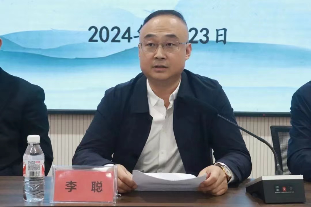 2105dee96a504827b1aeae89ff70e77b.jpg 2105dee96a504827b1aeae89ff70e77b.jpg