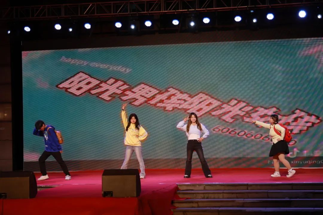 0a67b67ec7634f42b9db26dae86544e2.jpg 0a67b67ec7634f42b9db26dae86544e2.jpg