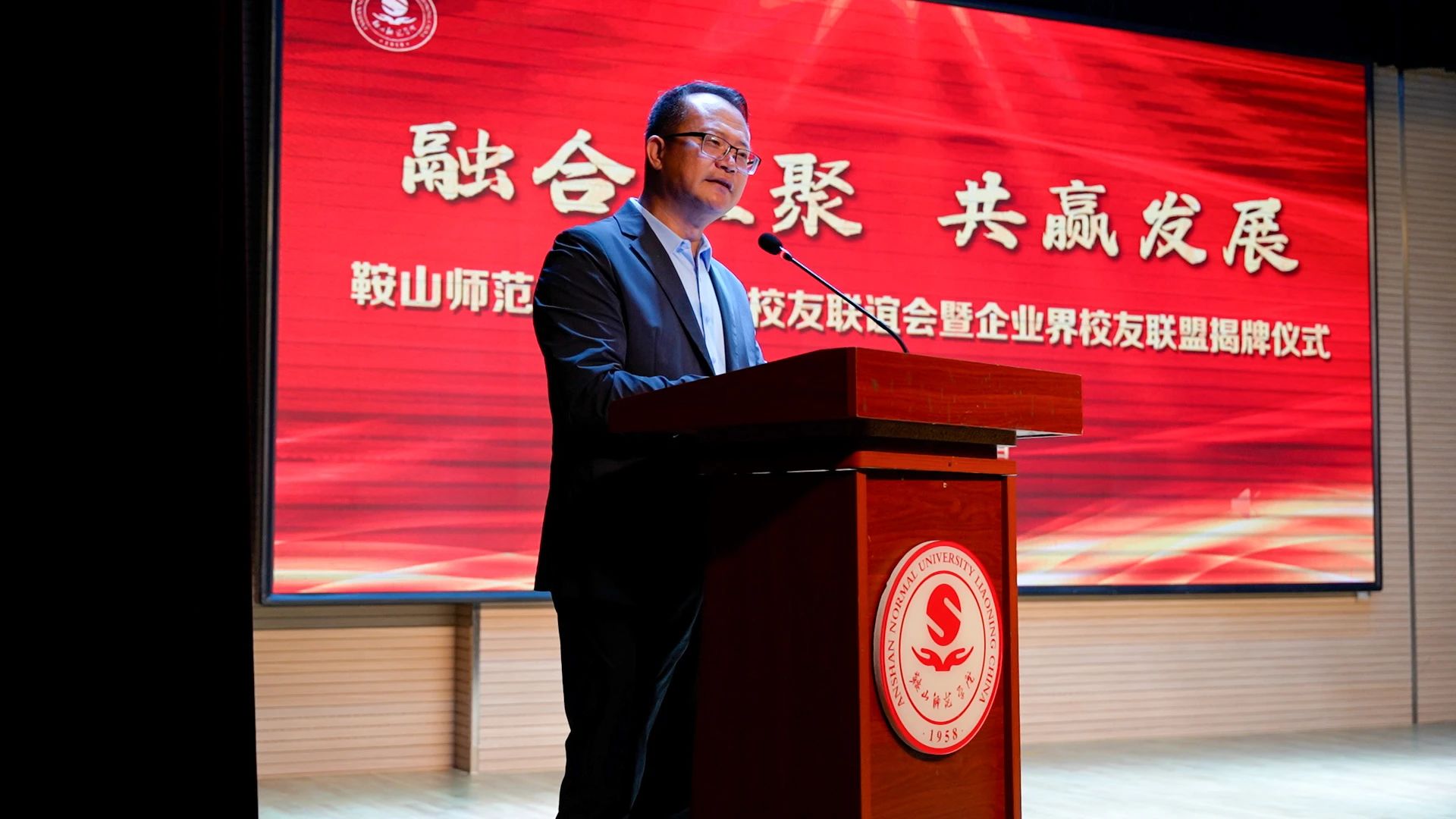 419c4ea51c6244119940f0fba54d2460.jpg 419c4ea51c6244119940f0fba54d2460.jpg