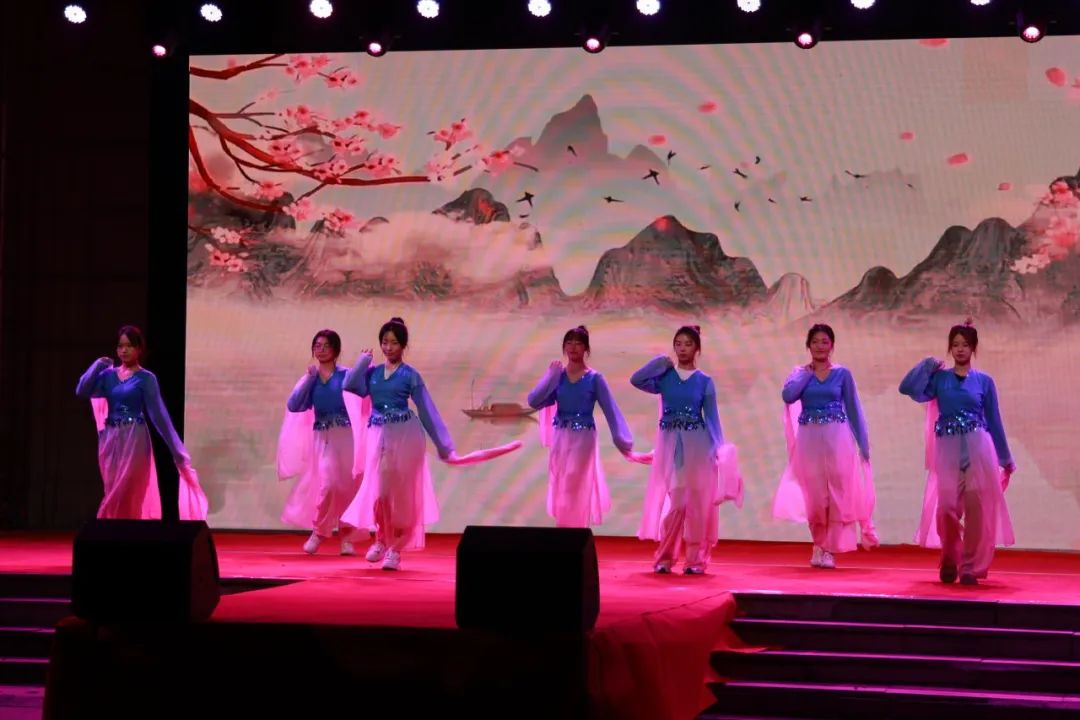 fb6de987fcf04c90b0ba72dca26ee878.jpg fb6de987fcf04c90b0ba72dca26ee878.jpg