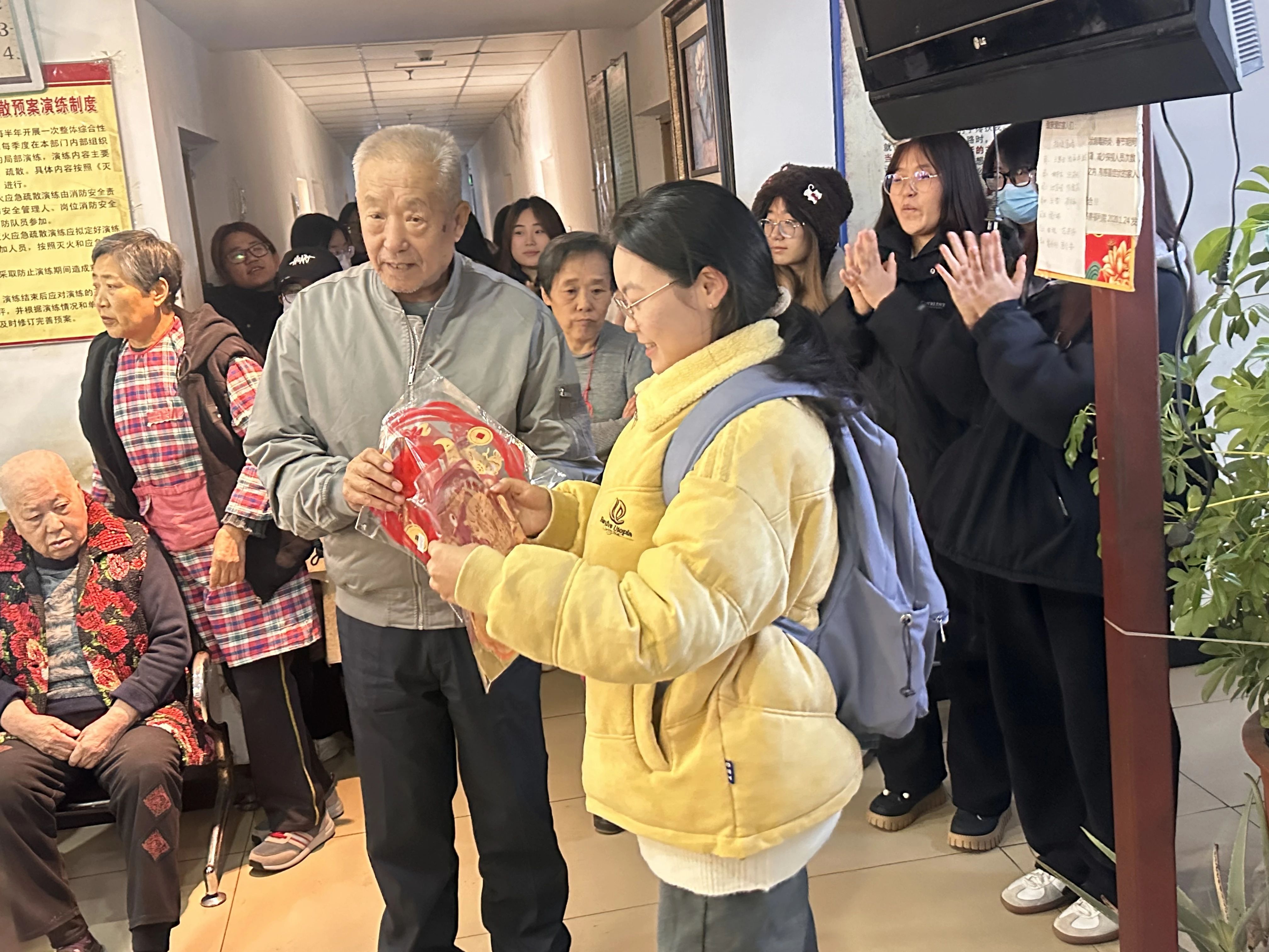 724077572b14499b9036ab170f1d0807.jpg 724077572b14499b9036ab170f1d0807.jpg