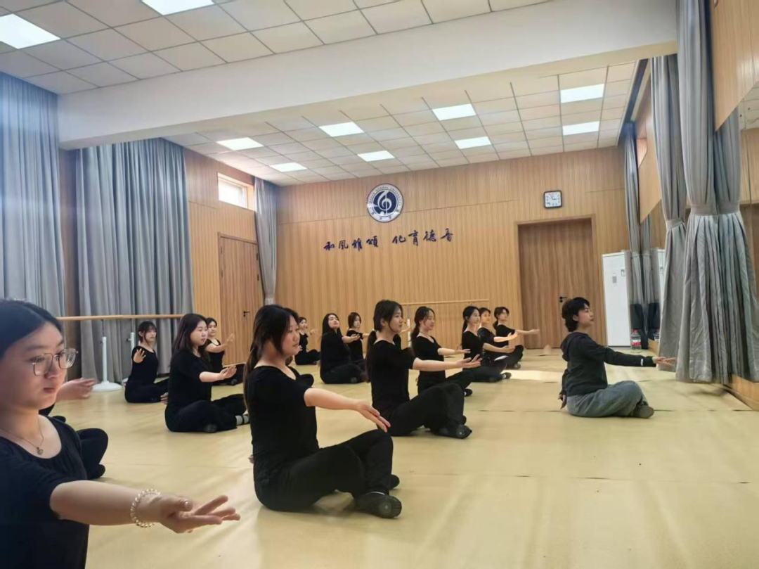 fee535318e054c408d96ae2375a8312e.png fee535318e054c408d96ae2375a8312e.png