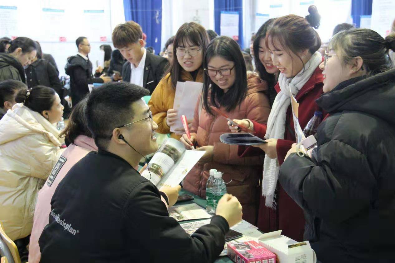 e8b501b76d4d43b99db542861bcc691e.jpg e8b501b76d4d43b99db542861bcc691e.jpg