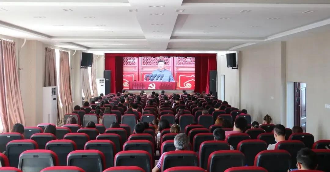 d8c6f5abce8c4abb99f05e7cabc2cc00.jpg d8c6f5abce8c4abb99f05e7cabc2cc00.jpg