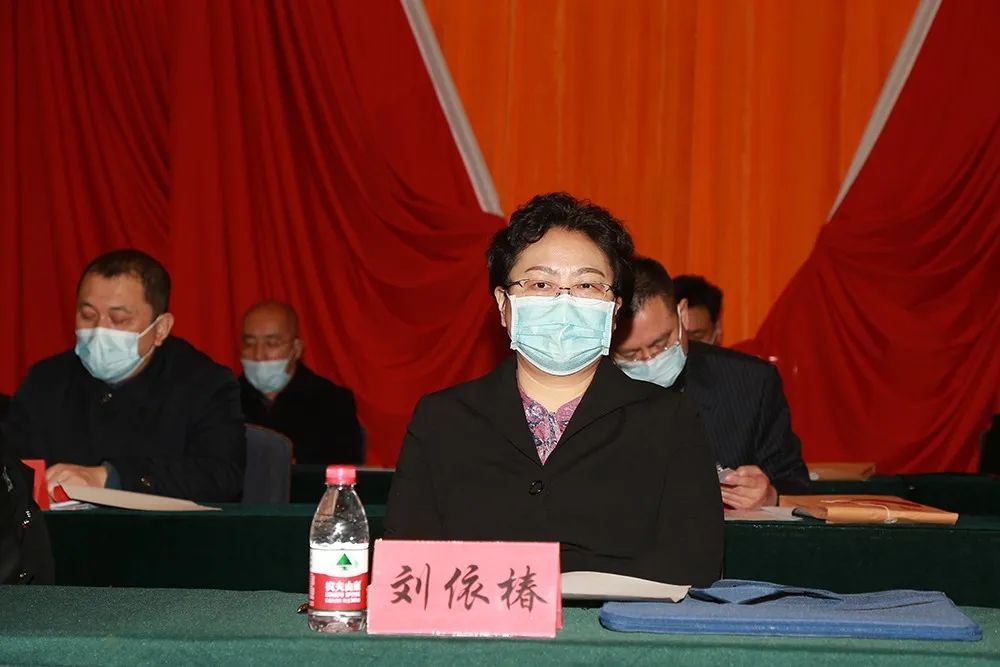 805b9d37650e4f9b923bf9c118b4a43c.jpg 805b9d37650e4f9b923bf9c118b4a43c.jpg