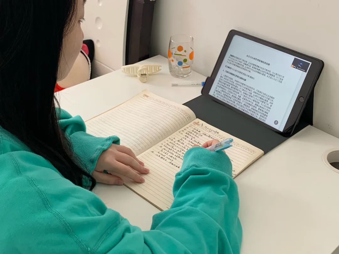 fcdd15d0fce54e3faf345536249f9231.jpg fcdd15d0fce54e3faf345536249f9231.jpg