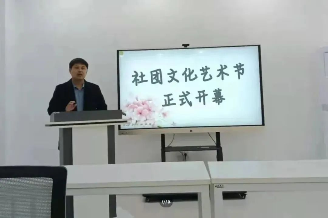 752ca7a10f2246a0921172cb96a54a08.jpg 752ca7a10f2246a0921172cb96a54a08.jpg