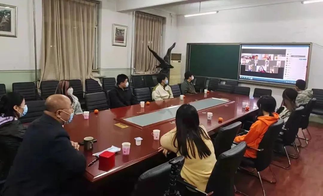 99ab791e476e48e5a7ffc887e631a99c.jpg 99ab791e476e48e5a7ffc887e631a99c.jpg