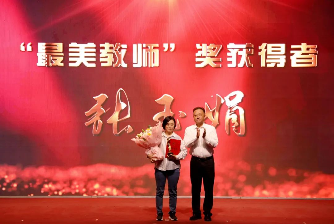 9d626ee72dda4c218292bdc33f3f74c4.jpg 9d626ee72dda4c218292bdc33f3f74c4.jpg