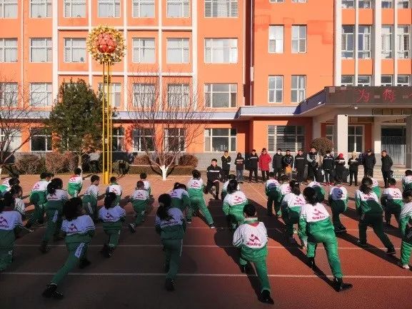 ba61265c3d1542da8733132a1c7053ba.jpg ba61265c3d1542da8733132a1c7053ba.jpg