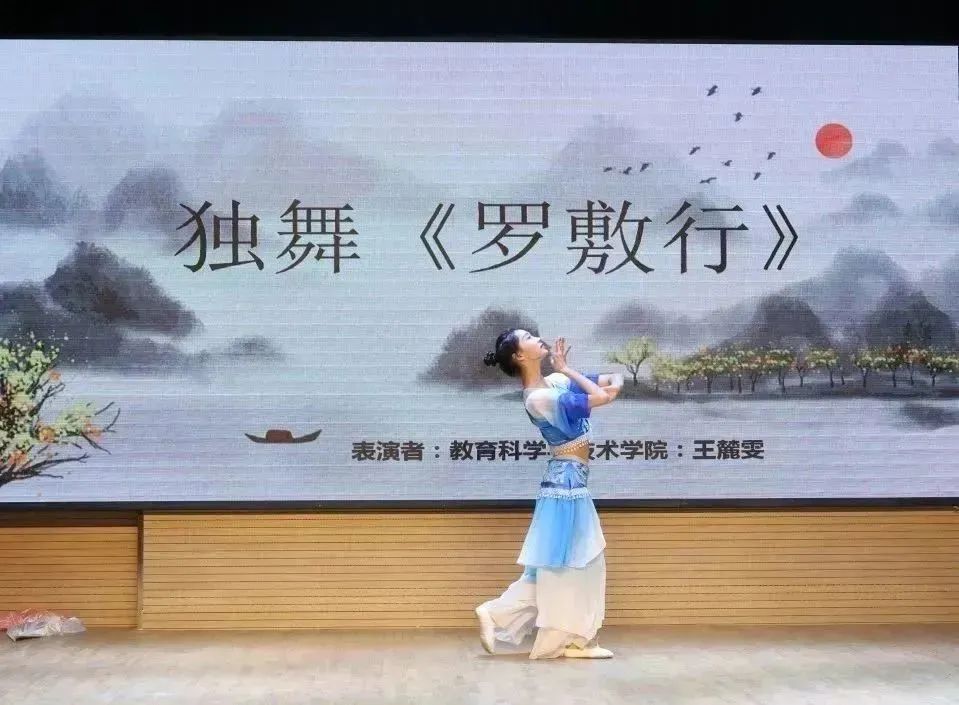 8aca892434244f2fafa2f1aba267d41b.jpg 8aca892434244f2fafa2f1aba267d41b.jpg