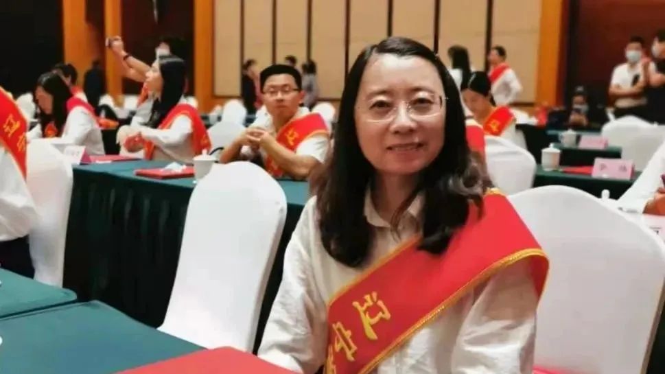 9f9adebabe114125885c41032a92b8ee.jpg 2.jpg