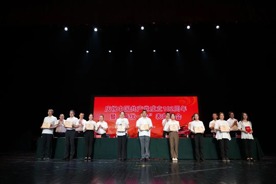 6ea34834bb994acf87235ab87338f4bb.jpg 6ea34834bb994acf87235ab87338f4bb.jpg