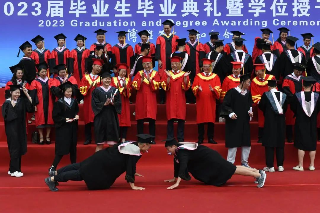 95dcfbfc778c40349117e50e3073538b.jpg 95dcfbfc778c40349117e50e3073538b.jpg