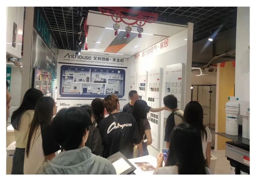 ce3950fb614e463fb2f40893721d2d52.jpg ce3950fb614e463fb2f40893721d2d52.jpg