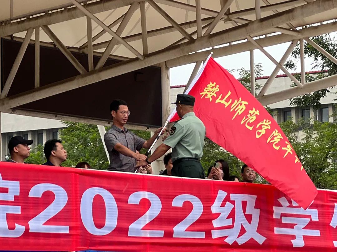 f1d90cd3b4a349a983814a370caf7086.jpg f1d90cd3b4a349a983814a370caf7086.jpg