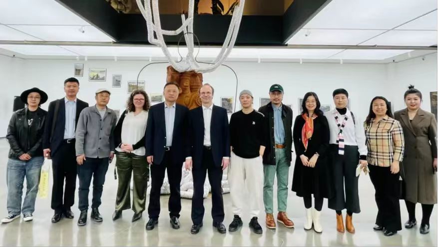 041d13ccc565458289d8484aef3f133f.jpg 041d13ccc565458289d8484aef3f133f.jpg