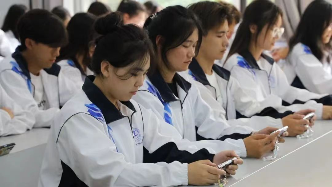 964f021ff40e45a7b7fed2a5ee04b516.jpg 964f021ff40e45a7b7fed2a5ee04b516.jpg