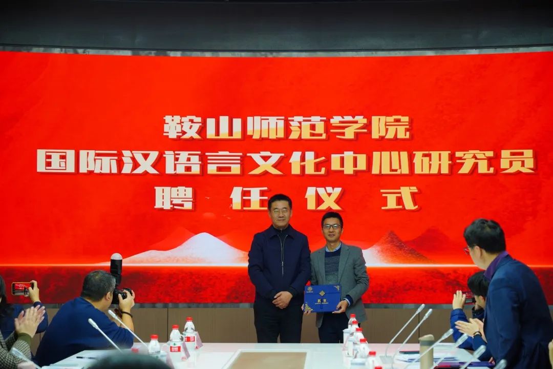 3ef89d00a08d45559f75eabc2260c02a.jpg 3ef89d00a08d45559f75eabc2260c02a.jpg