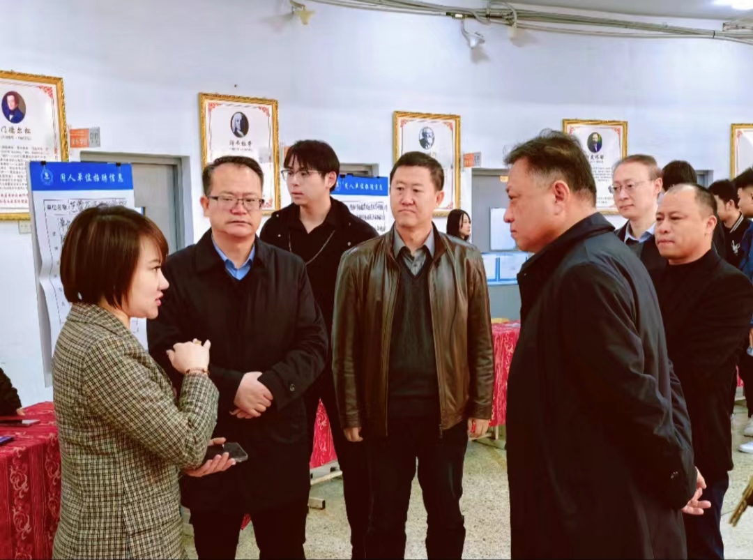 7ef1b04ae1b748a38ebe4b51f53a63c9.jpg 7ef1b04ae1b748a38ebe4b51f53a63c9.jpg