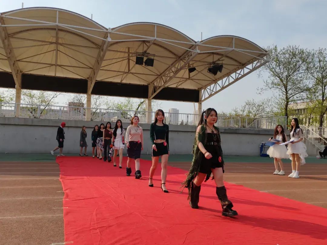 0ab3229c11e14ce1bd9196bdffb1752e.jpg 0ab3229c11e14ce1bd9196bdffb1752e.jpg