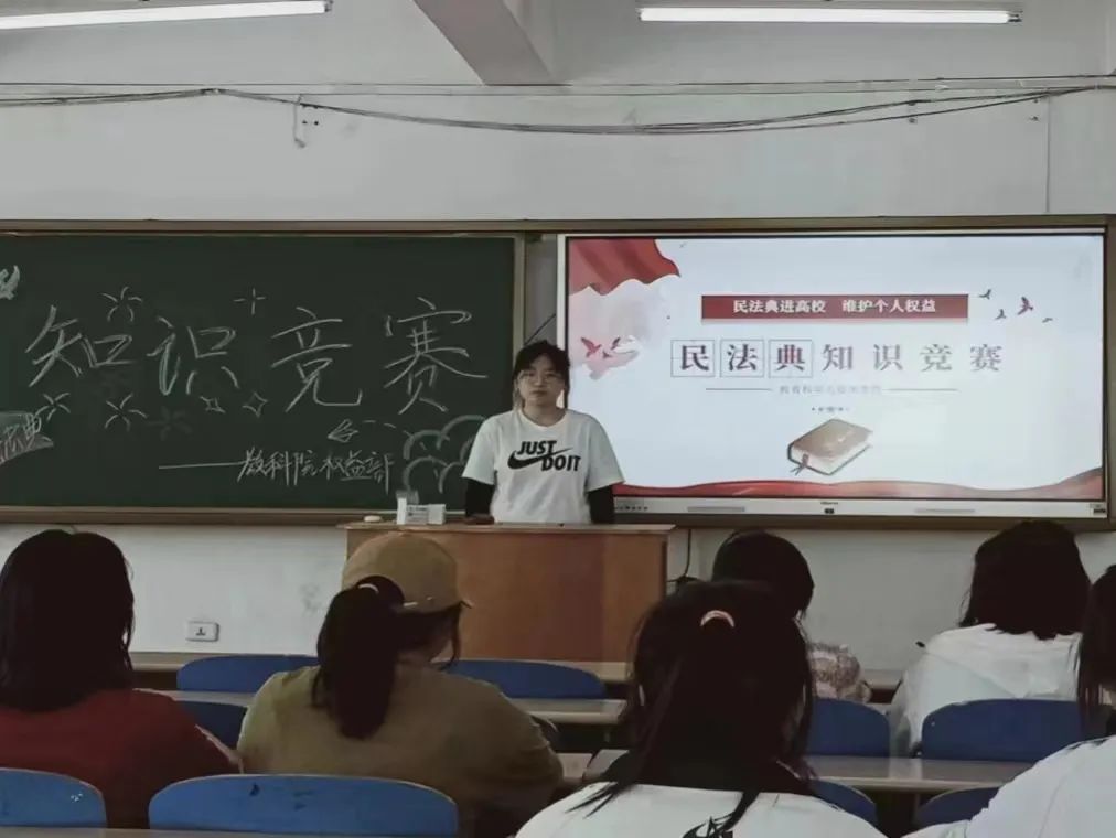 a843d8a49f4c4f208baa7cf94141df7f.jpg a843d8a49f4c4f208baa7cf94141df7f.jpg