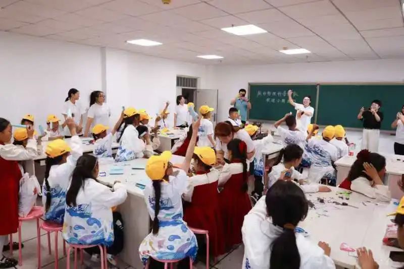 e4c444469f51430b83d4aaf83ce5e327.jpg e4c444469f51430b83d4aaf83ce5e327.jpg