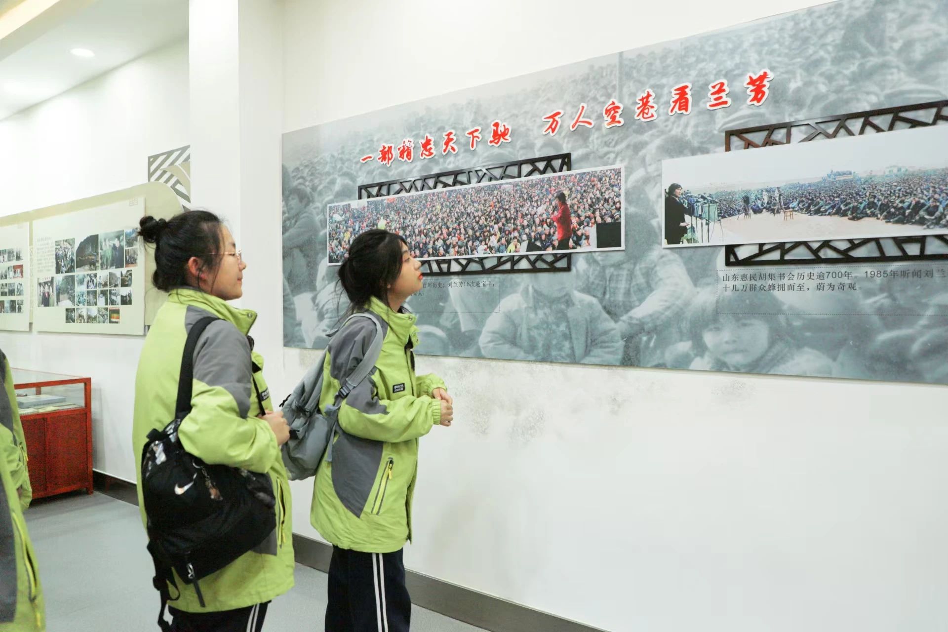 06e5c68abdf749c4b2b388d6c46ba586.jpg 06e5c68abdf749c4b2b388d6c46ba586.jpg