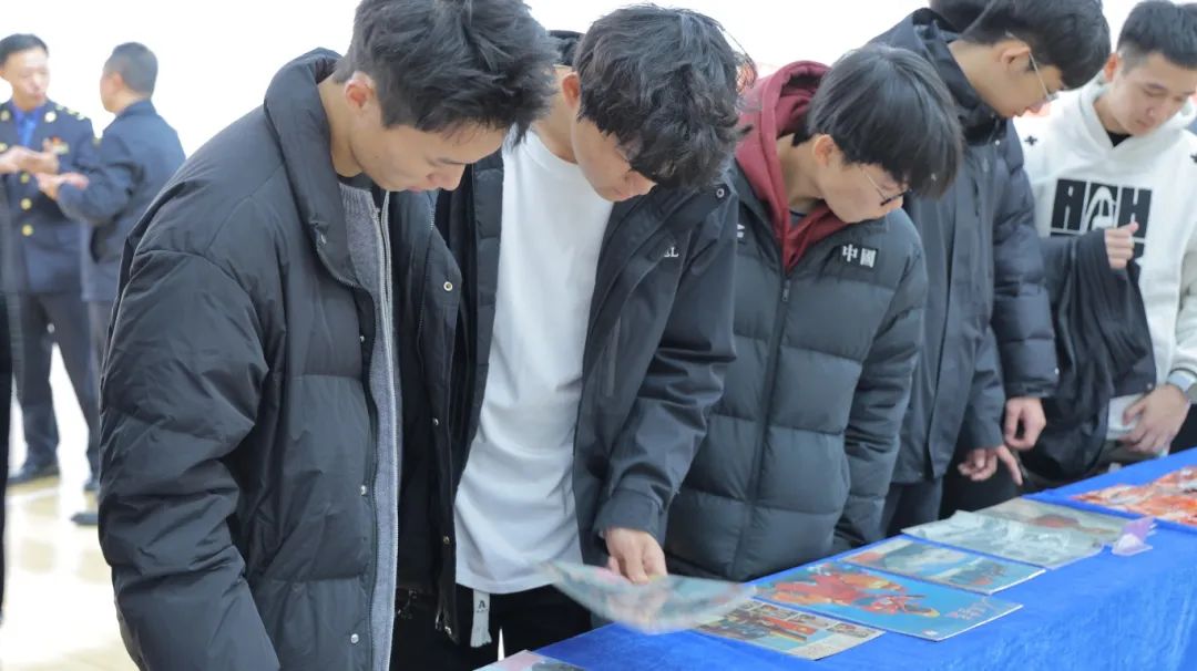 8145d7bb864f469a8729bf262803d63e.jpg 8145d7bb864f469a8729bf262803d63e.jpg