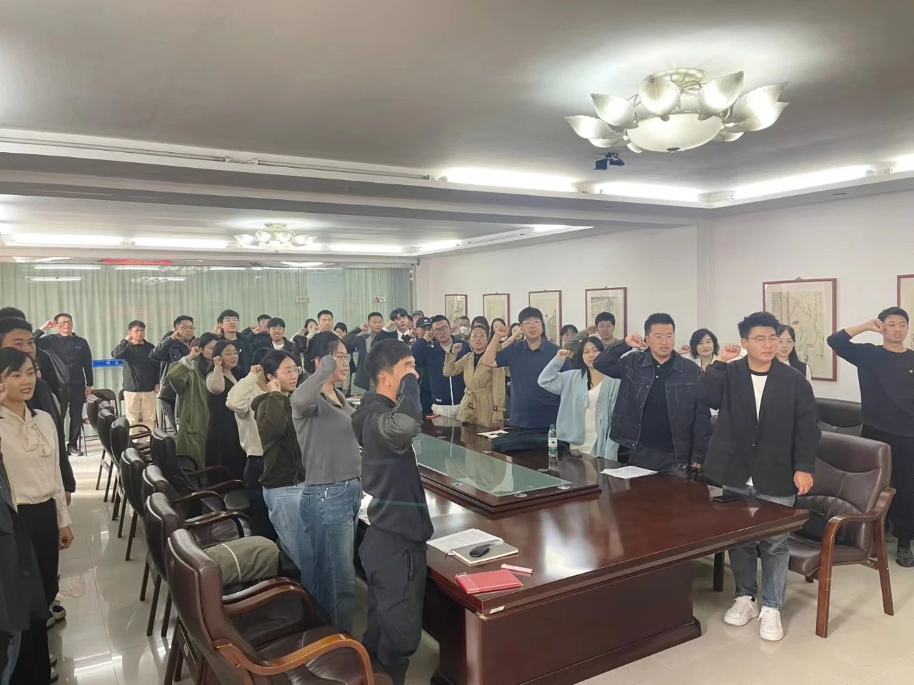 a3135e9d711743b5bcf5a3ea37e18973.jpg a3135e9d711743b5bcf5a3ea37e18973.jpg