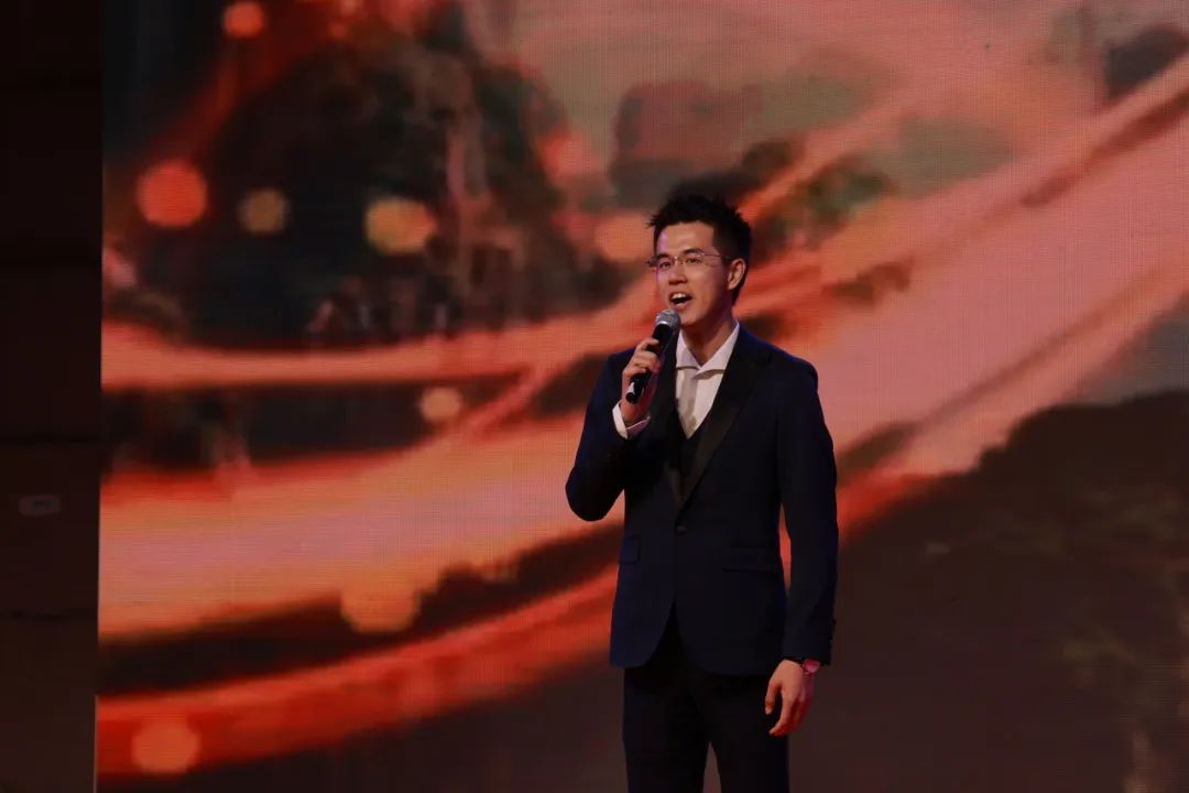 abdf8c18521f4e15afe74ad274678dc4.jpg abdf8c18521f4e15afe74ad274678dc4.jpg