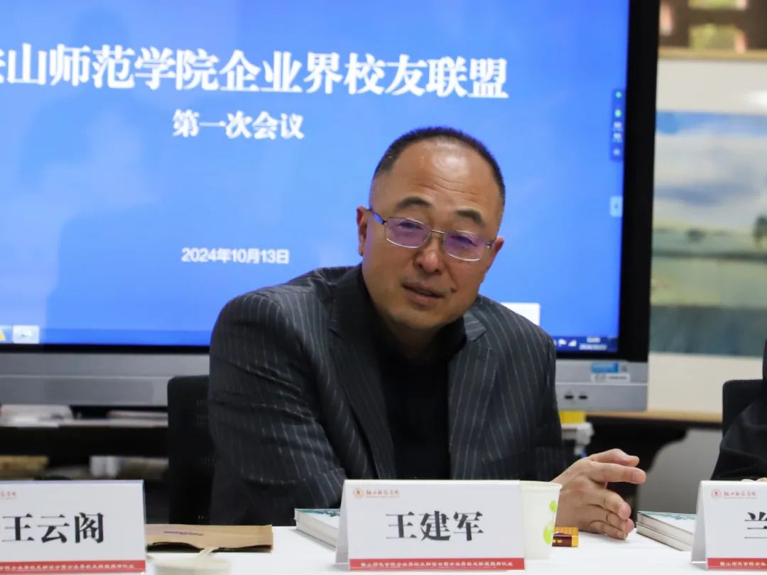 ef7e02c7839c4210b789e1c9238cf944.jpg ef7e02c7839c4210b789e1c9238cf944.jpg