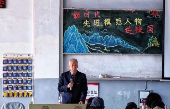 87d57ab78a1f49f3a1017f8a1bf16654.jpg 87d57ab78a1f49f3a1017f8a1bf16654.jpg