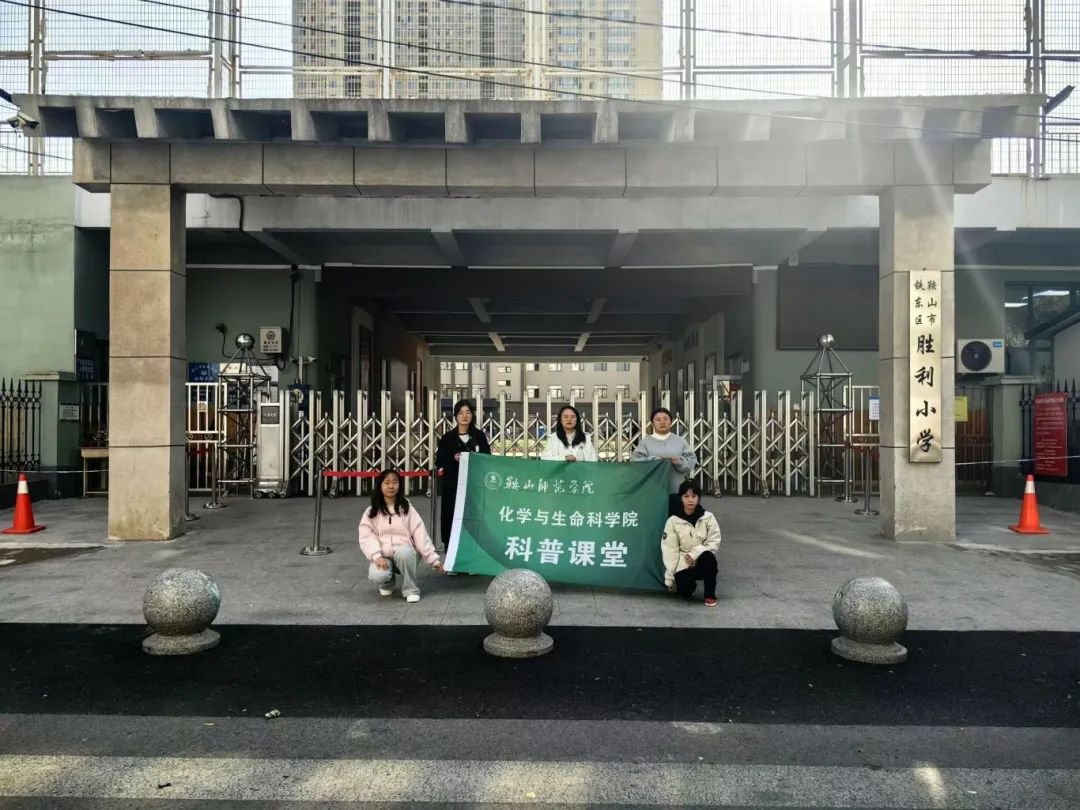 b5ff3e01f67a48f4ad6023440c962c29.jpg b5ff3e01f67a48f4ad6023440c962c29.jpg